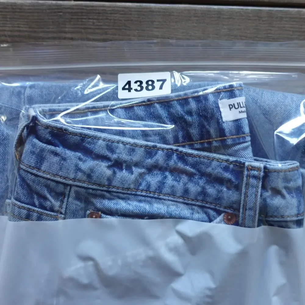 Pull&Bear brand item
